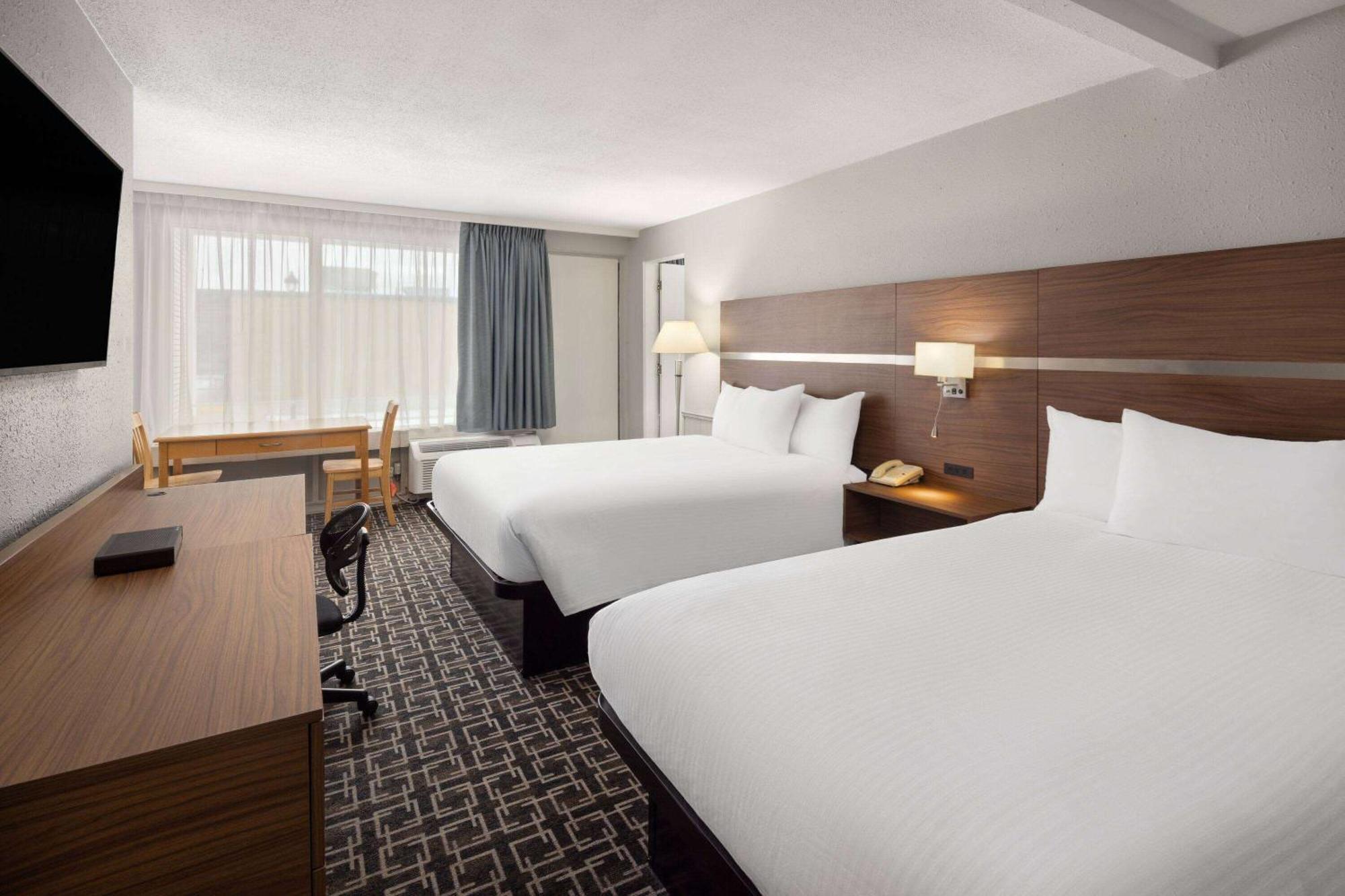 Hotel Baymont By Wyndham Edson Exteriér fotografie