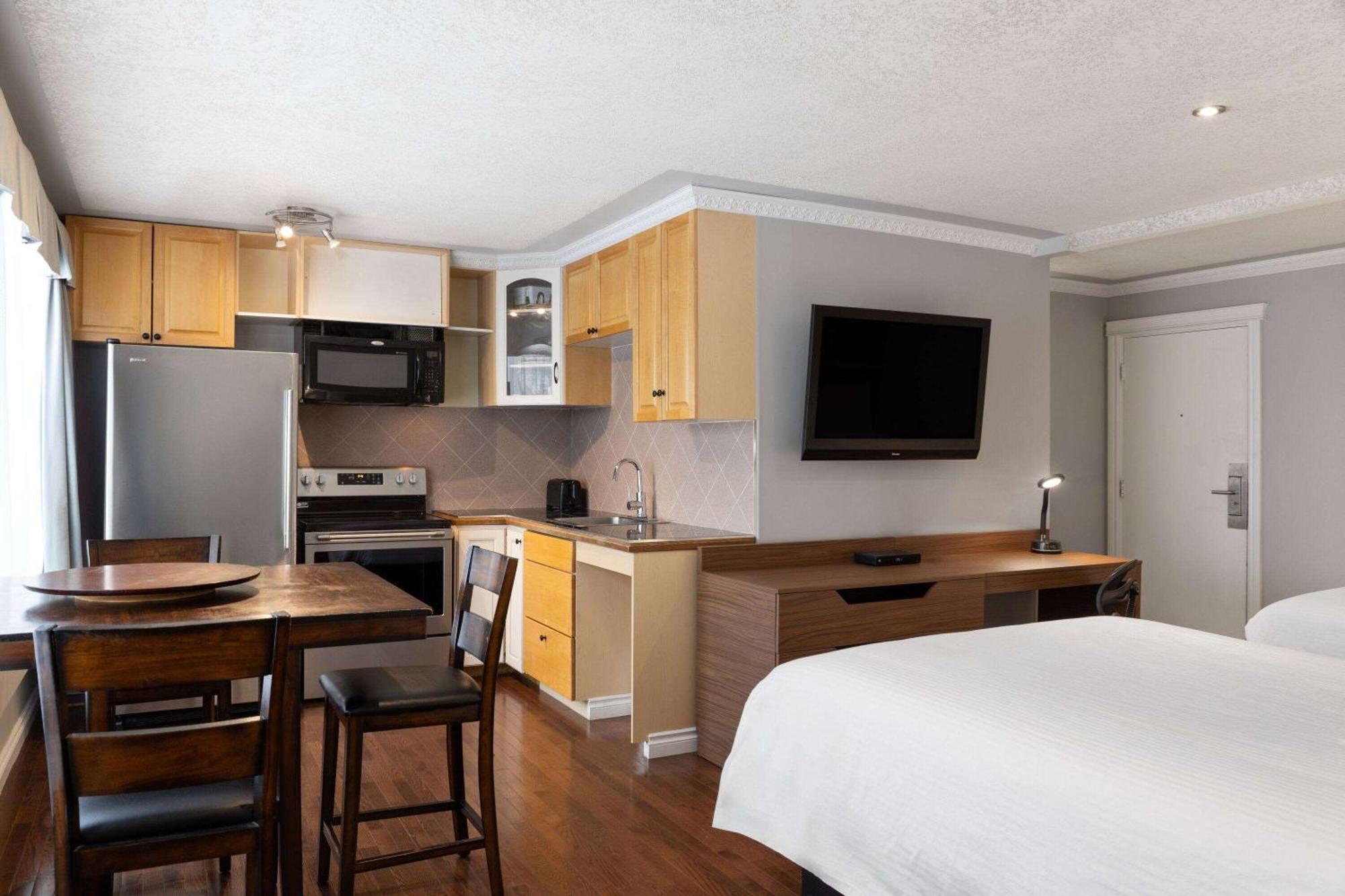 Hotel Baymont By Wyndham Edson Exteriér fotografie