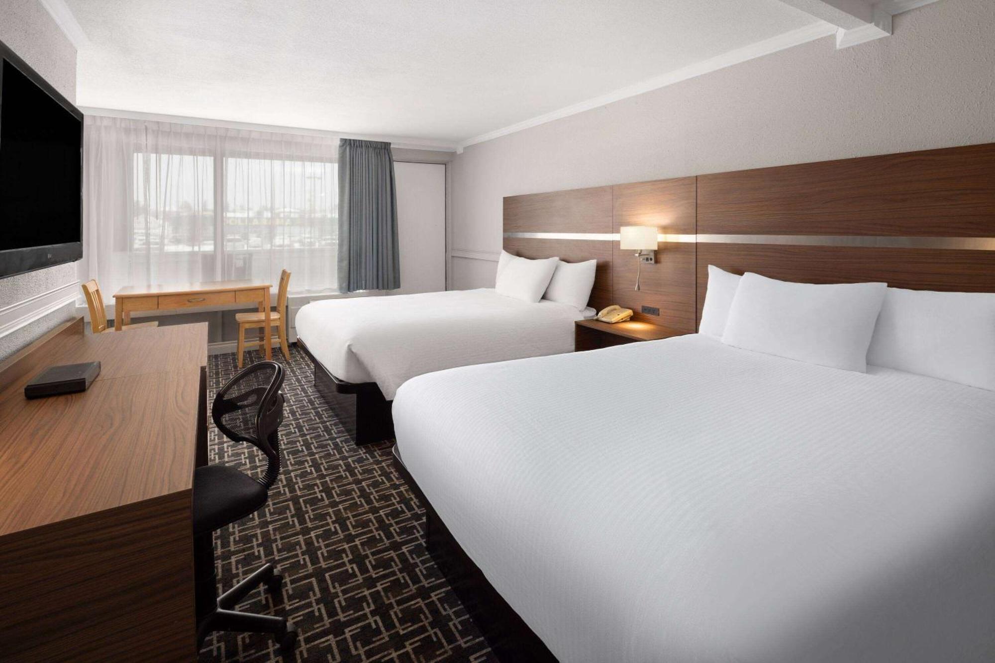 Hotel Baymont By Wyndham Edson Exteriér fotografie